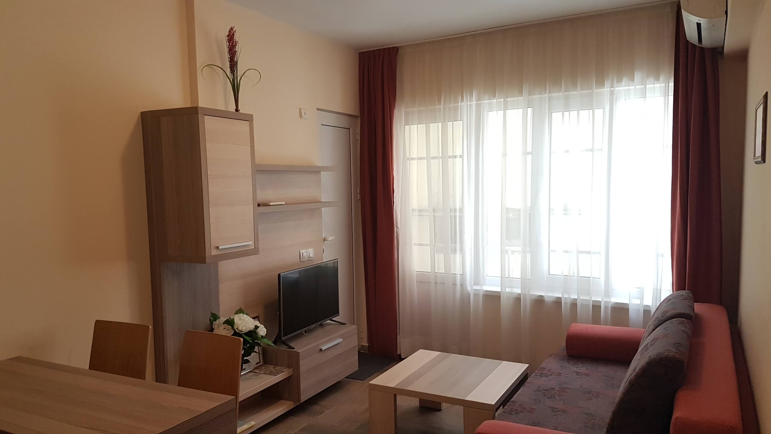 Image from Apartment 7